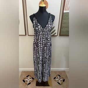 NWT Ambrielle Black and White Polka Dot Maxi Dress